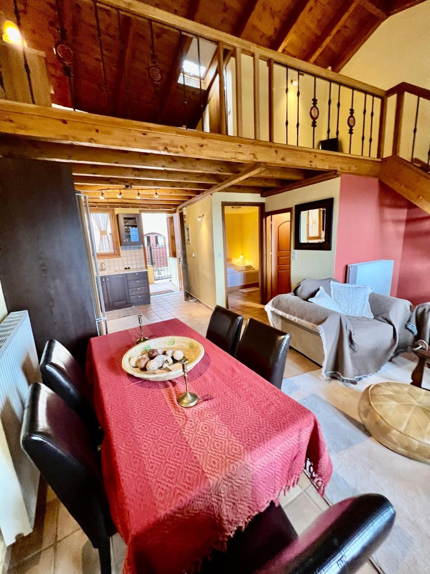 Location Challet/flat-stunning Views Apartment